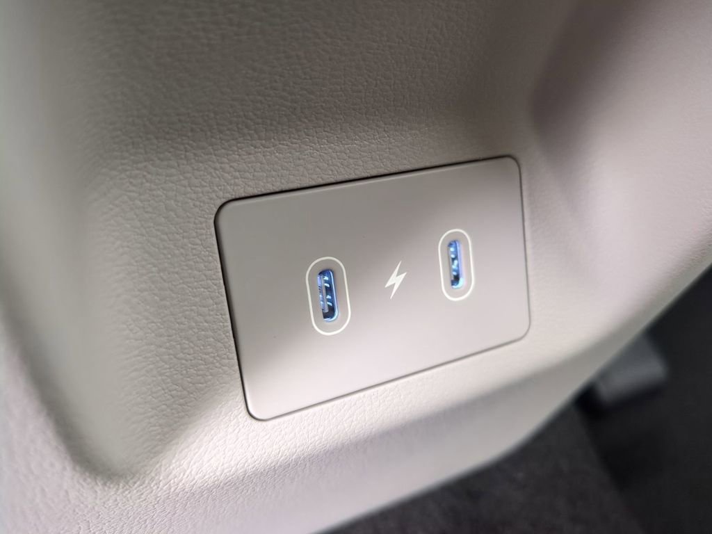 New 2026 Hyundai Tucson Limited image 17