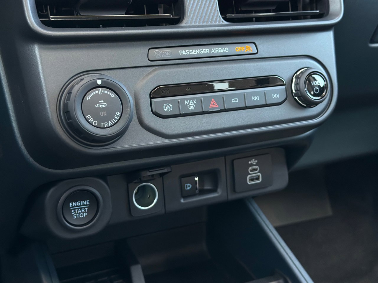 New 2025 Ford Maverick Lariat w/ 4K Tow Package image 26