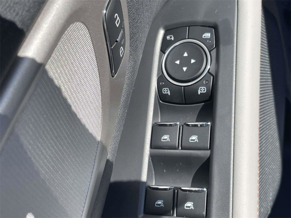 New 2025 Ford Expedition Active image 15