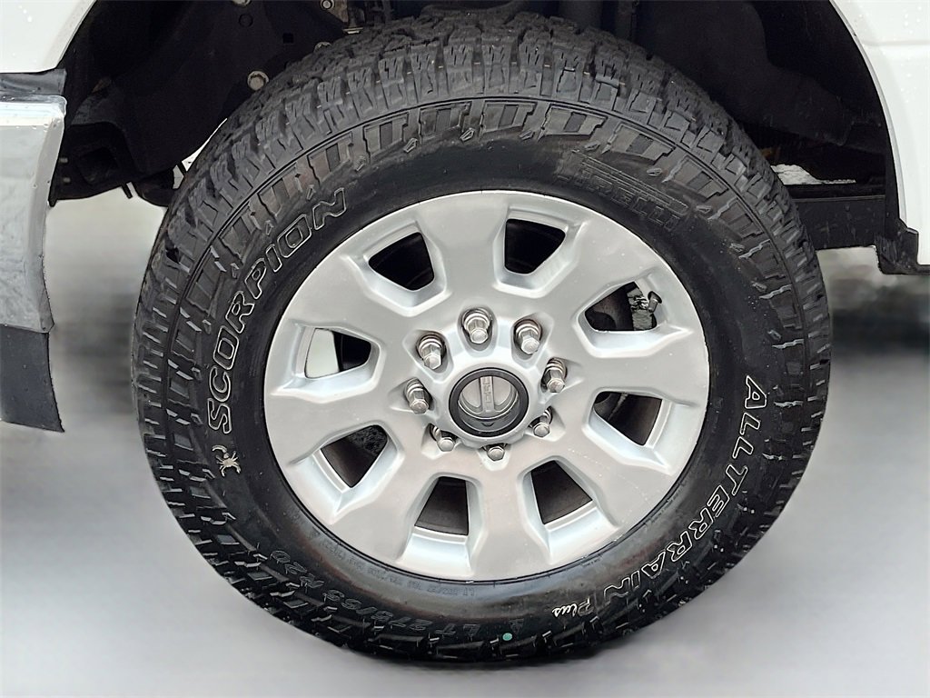 Used 2019 Ford F250 Lariat w/ Chrome Package image 30