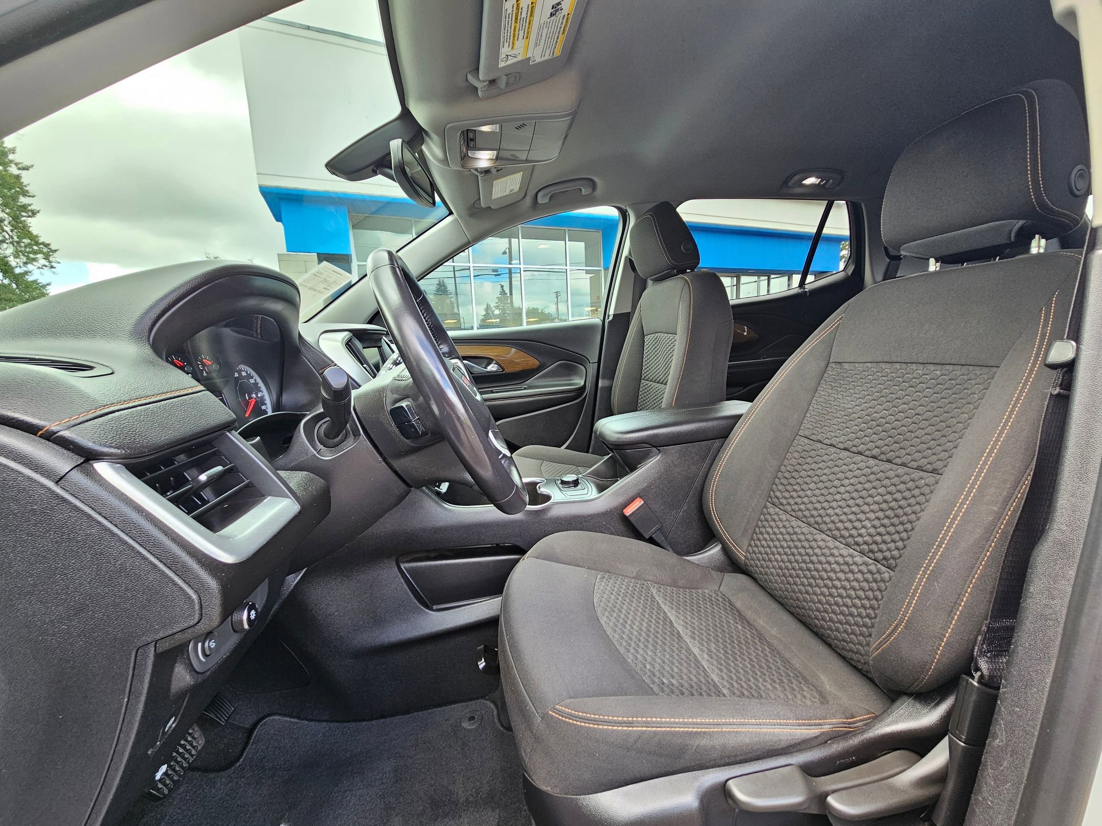 Used 2018 GMC Terrain SLE image 13