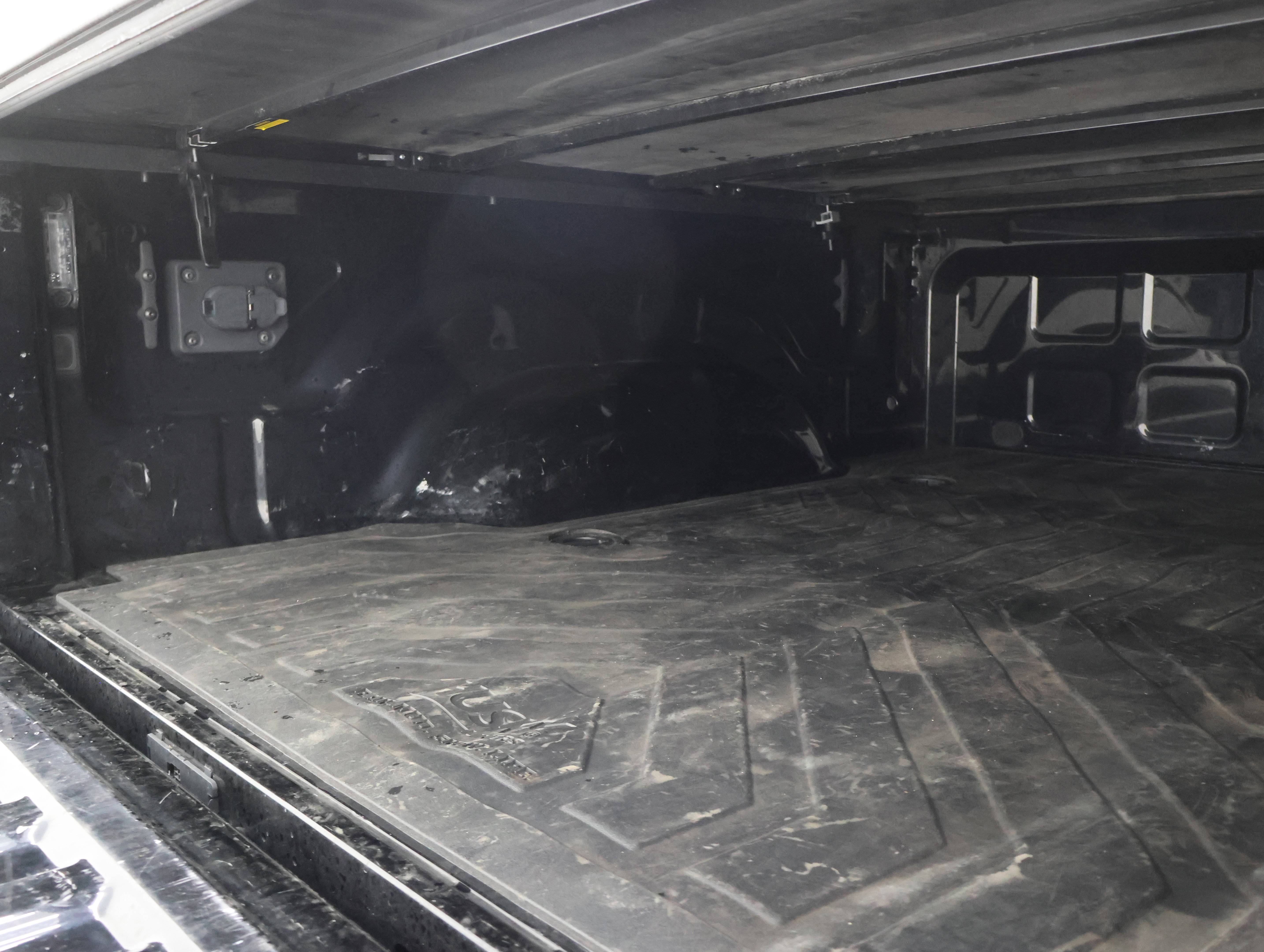 Used 2020 RAM 2500 Big Horn w/ Night Edition AWD/4WD image 5