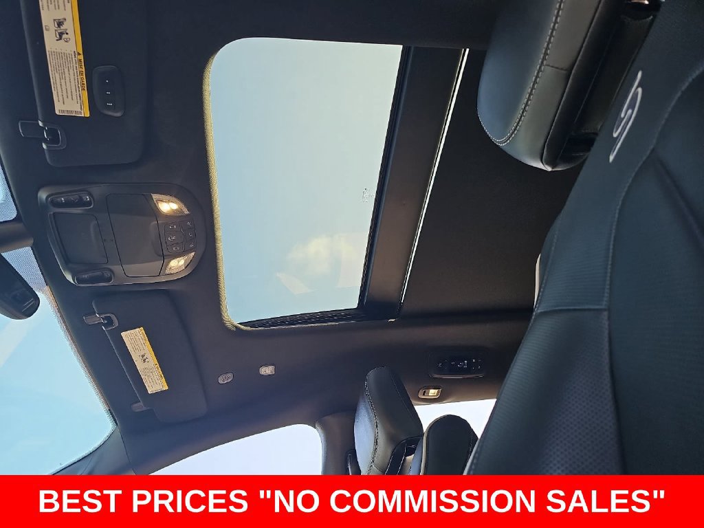 Used 2026 Chrysler Pacifica Limited w/ S Appearance Package FWD image 32