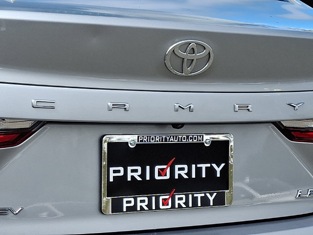 Used 2025 Toyota Camry LE FWD image 29