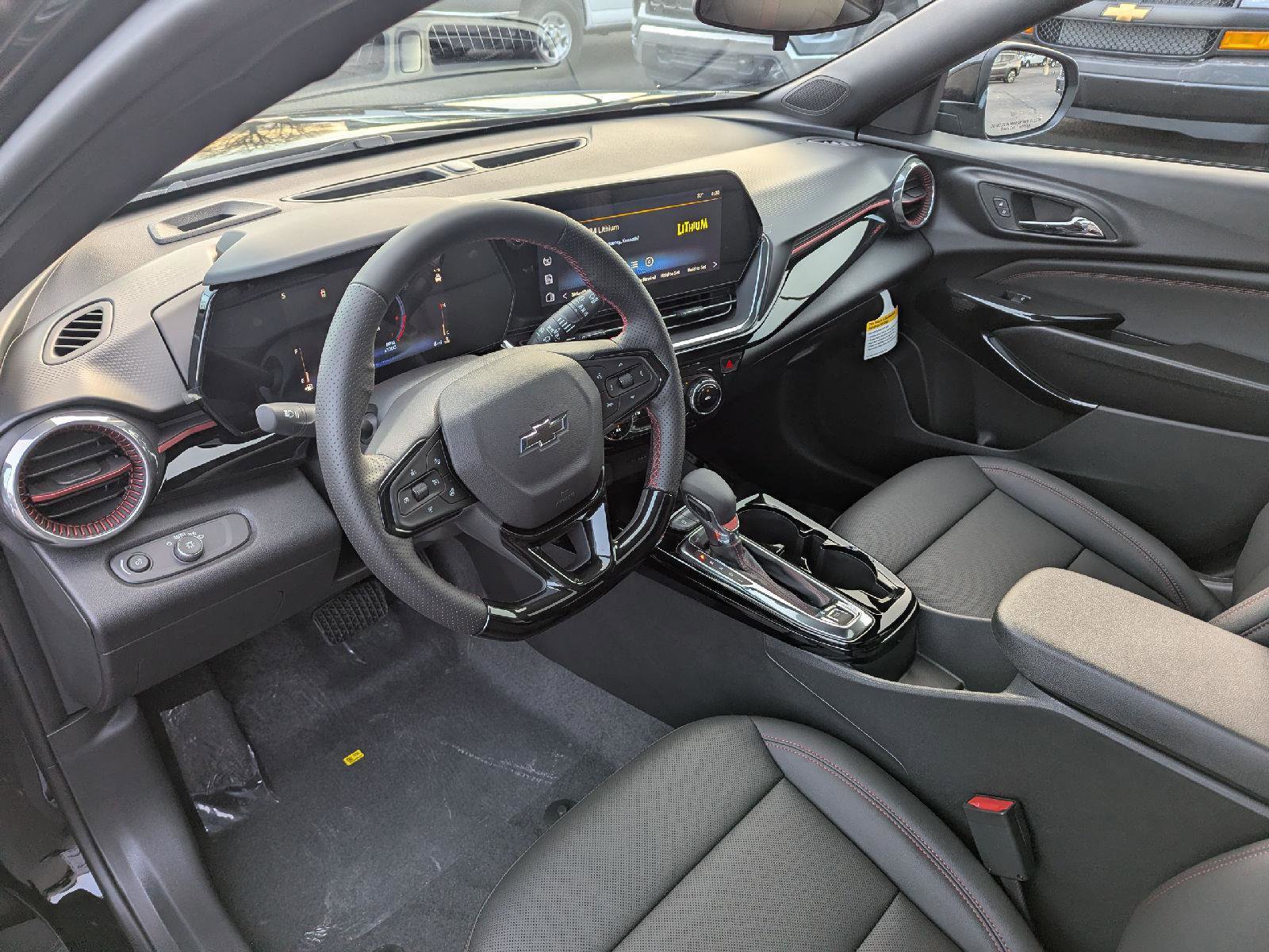 New 2026 Chevrolet Trax RS w/ Sunroof Package image 25