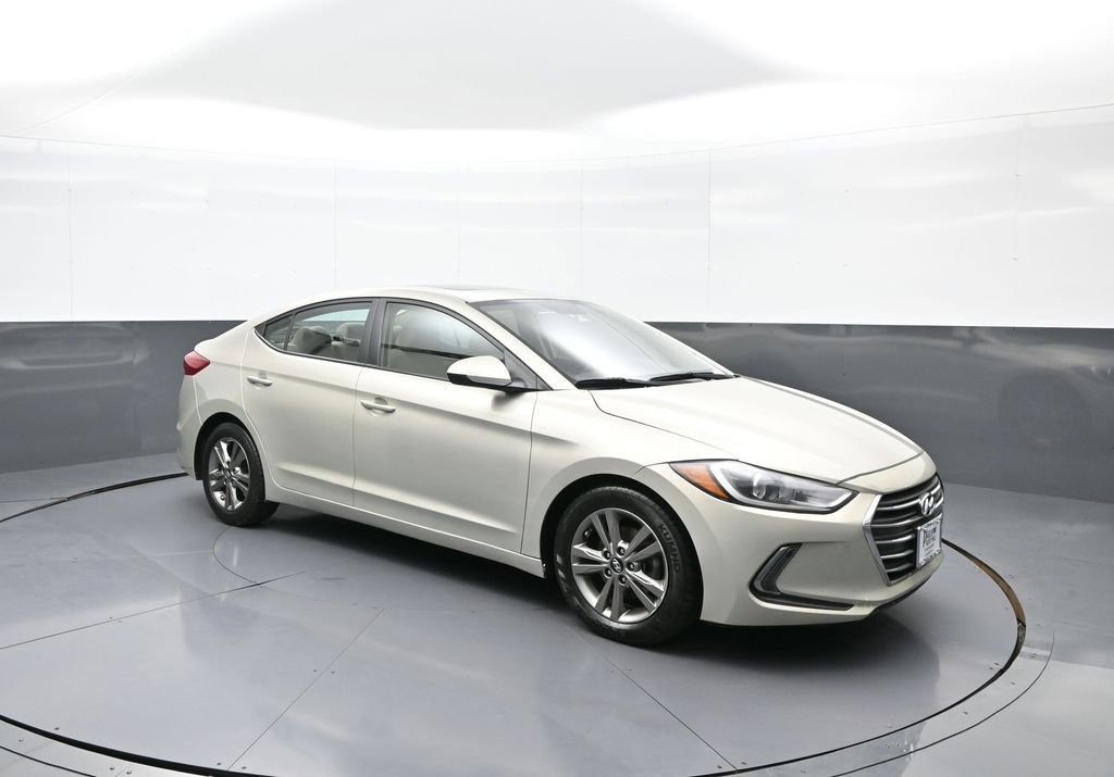 Used 2017 Hyundai Elantra Value Edition w/ Cargo Package image 4