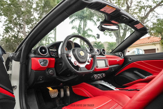 Used 2016 Ferrari California T image 36