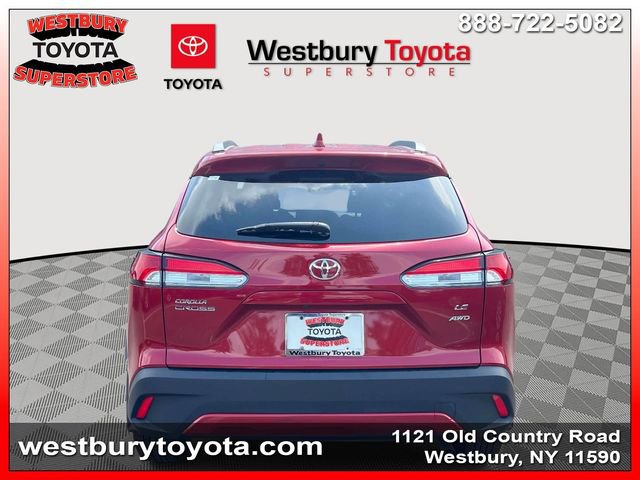 Used 2022 Toyota Corolla Cross LE w/ Moonroof Package image 9