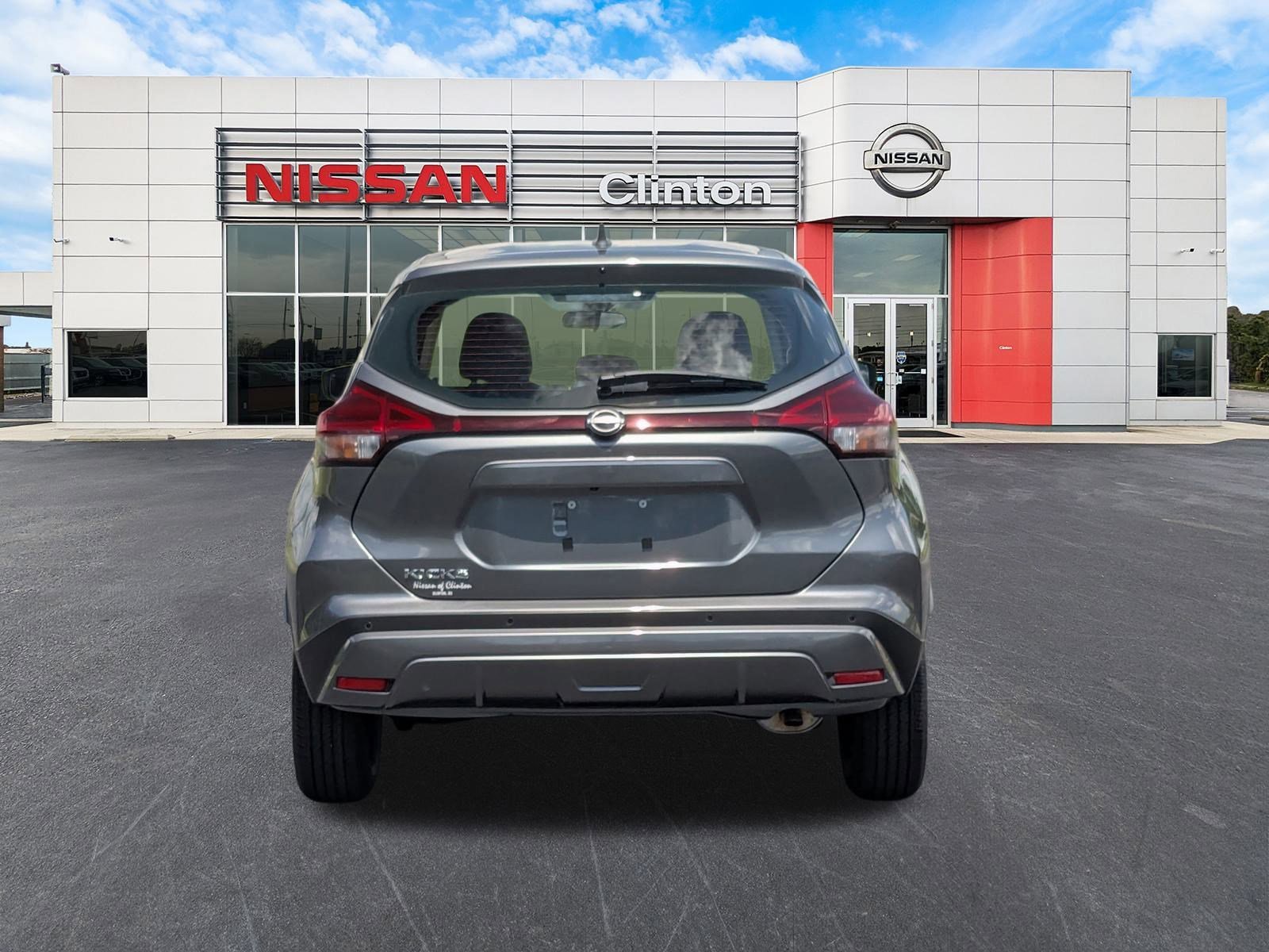 New 2025 Nissan Kicks Play S FWD image 4