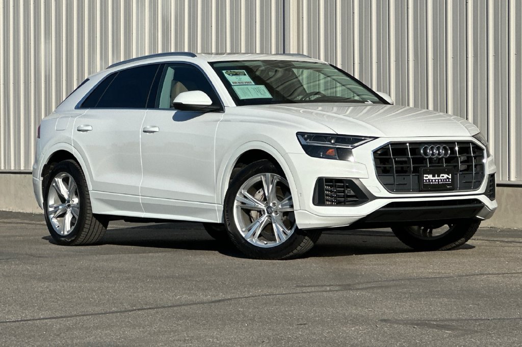 Used 2019 Audi Q8 Premium Plus w/ Premium Plus AWD/4WD image 2