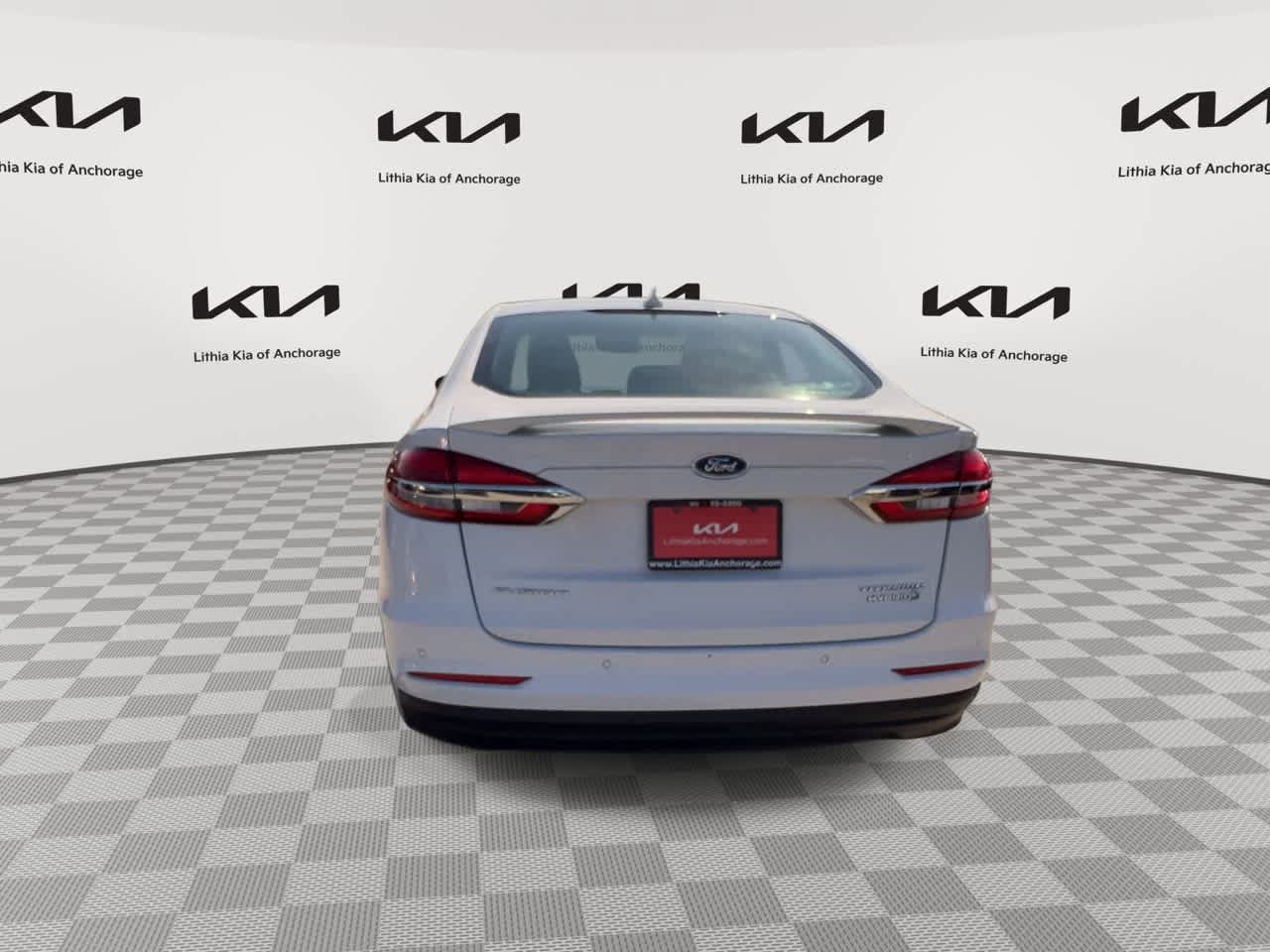 Used 2019 Ford Fusion Titanium FWD image 8