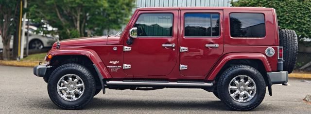 Used 2009 Jeep Wrangler Unlimited Sahara w/ Trailer Tow Group AWD/4WD image 4
