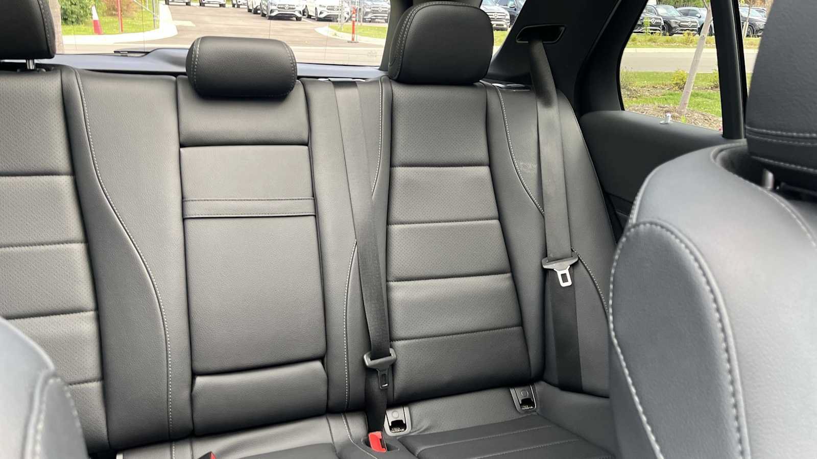 Certified 2025 Mercedes-Benz GLE 450e 4MATIC image 28
