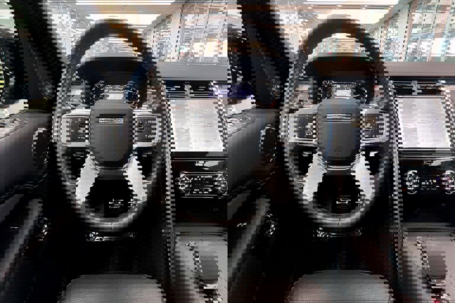 Used 2023 Land Rover Discovery S R-Dynamic image 6