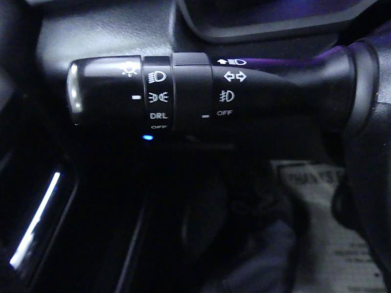 Used 2020 Toyota 4Runner SR5 Premium w/ Moonroof Package AWD/4WD image 21