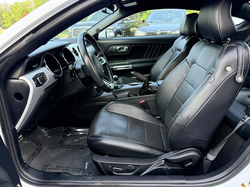 Used 2016 Ford Mustang GT Premium w/ Equipment Group 401A RWD image 18