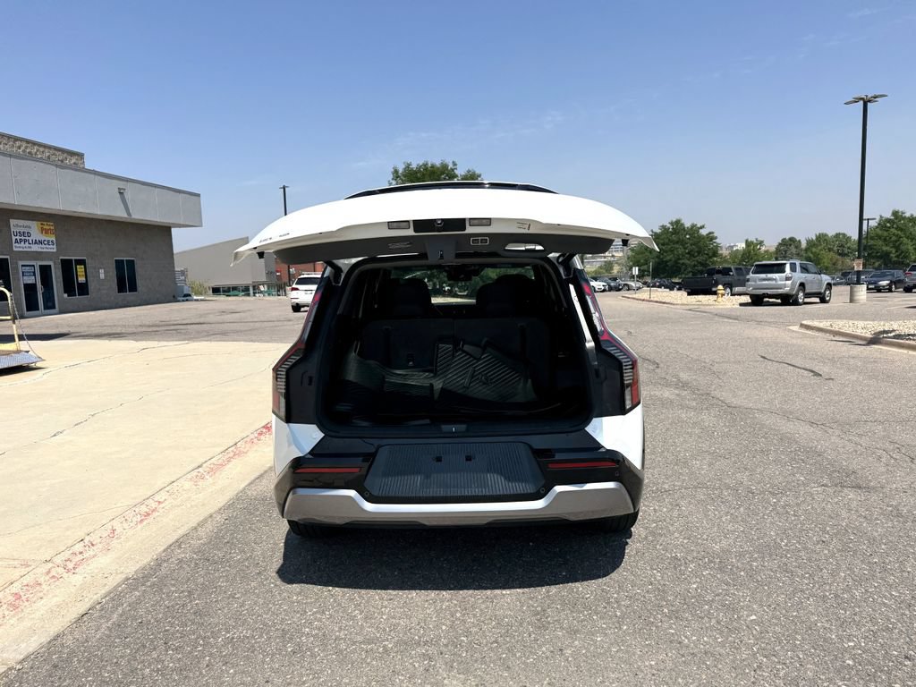 Used 2024 Kia EV9 Land AWD/4WD image 9