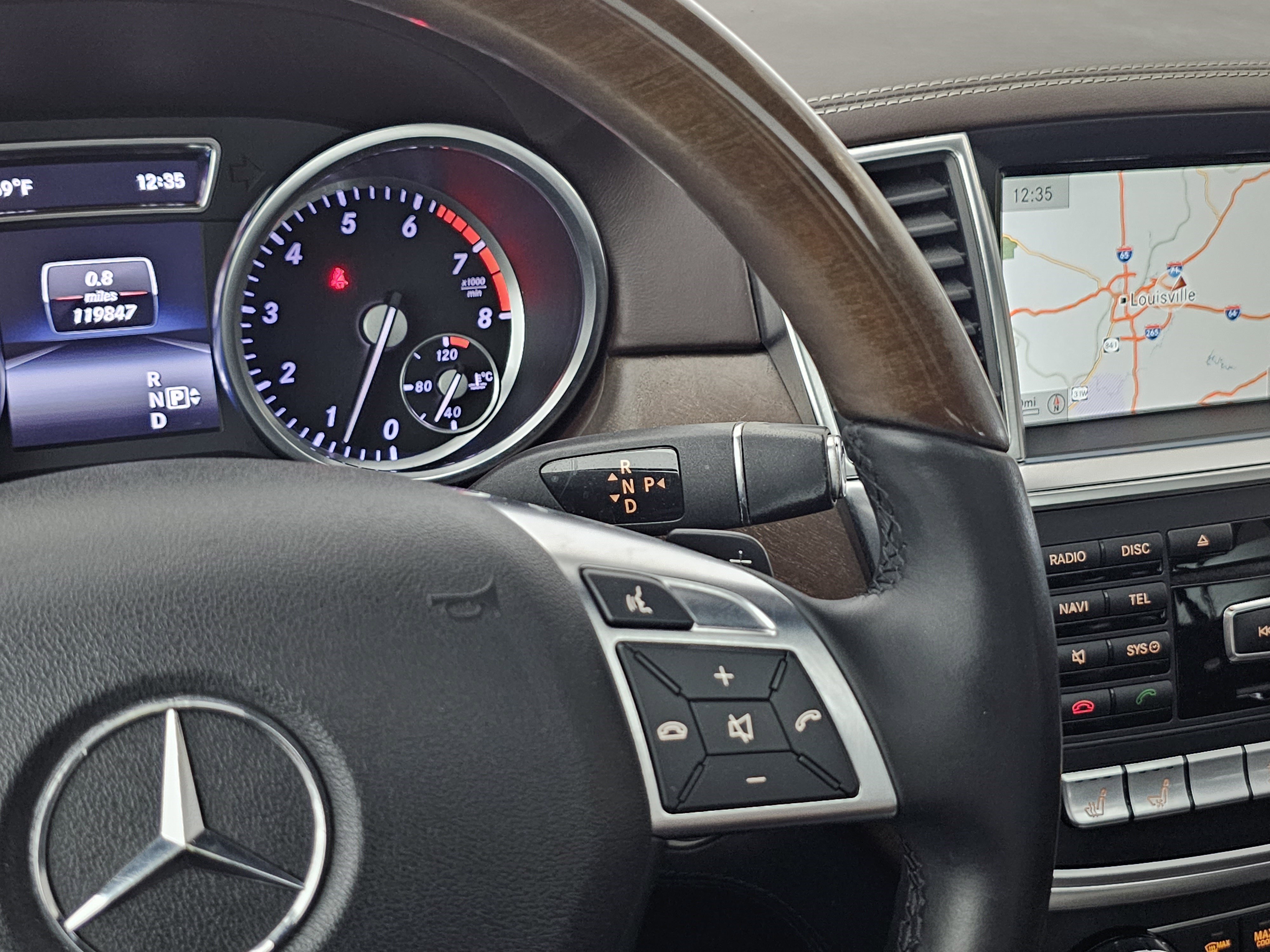 Used 2015 Mercedes-Benz ML 350 4MATIC image 40