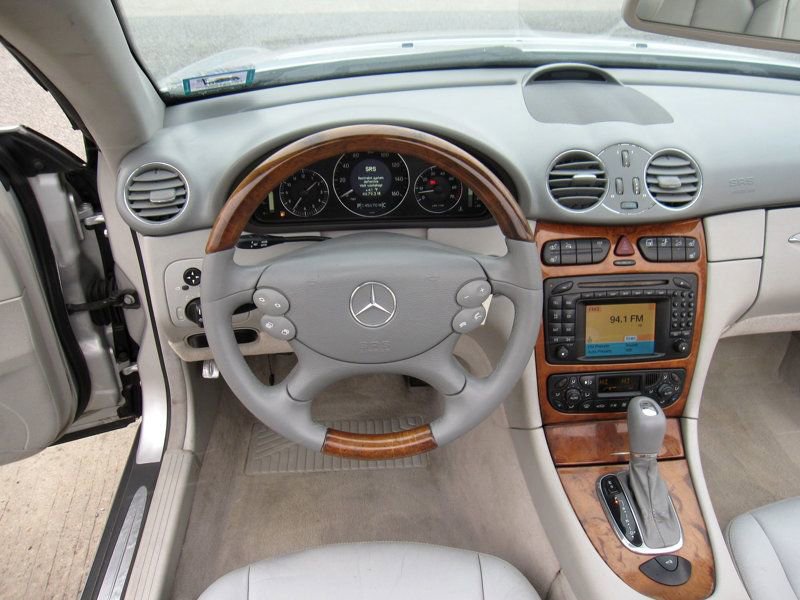 Used 2004 Mercedes-Benz CLK 500 Cabriolet image 22