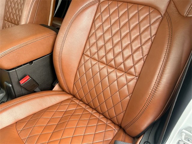 Used 2025 Jeep Gladiator Sport image 15