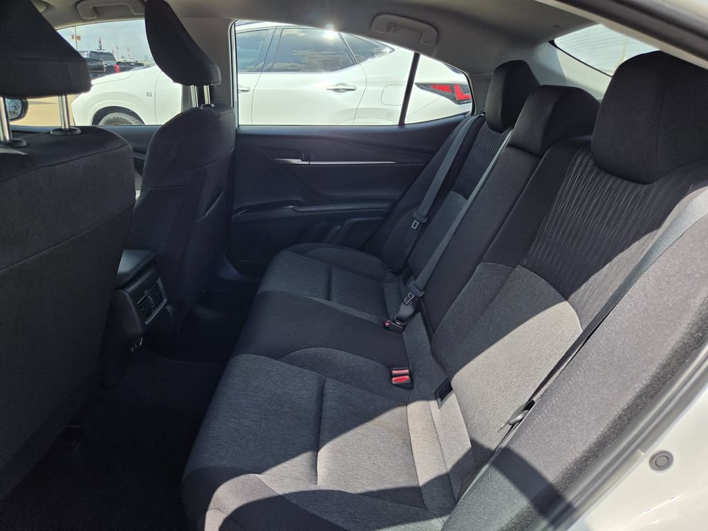 Used 2025 Toyota Camry LE FWD image 28
