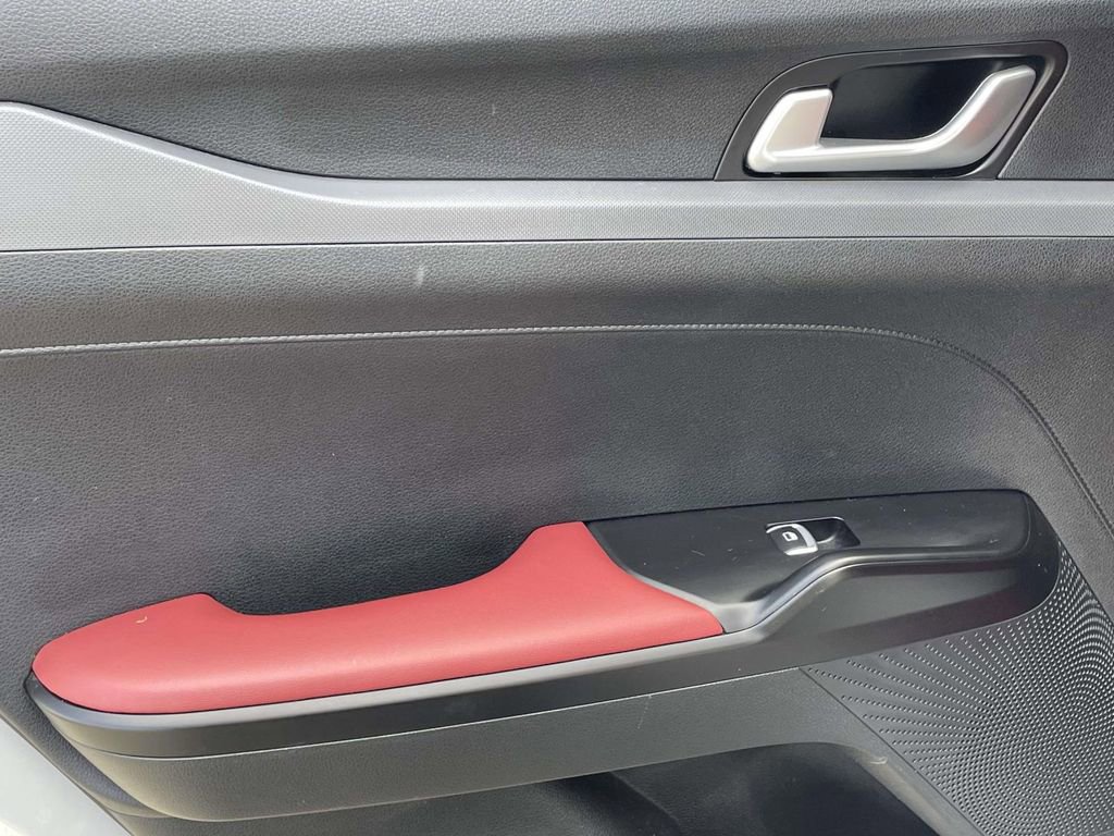 Used 2024 Kia K5 GT-Line image 11