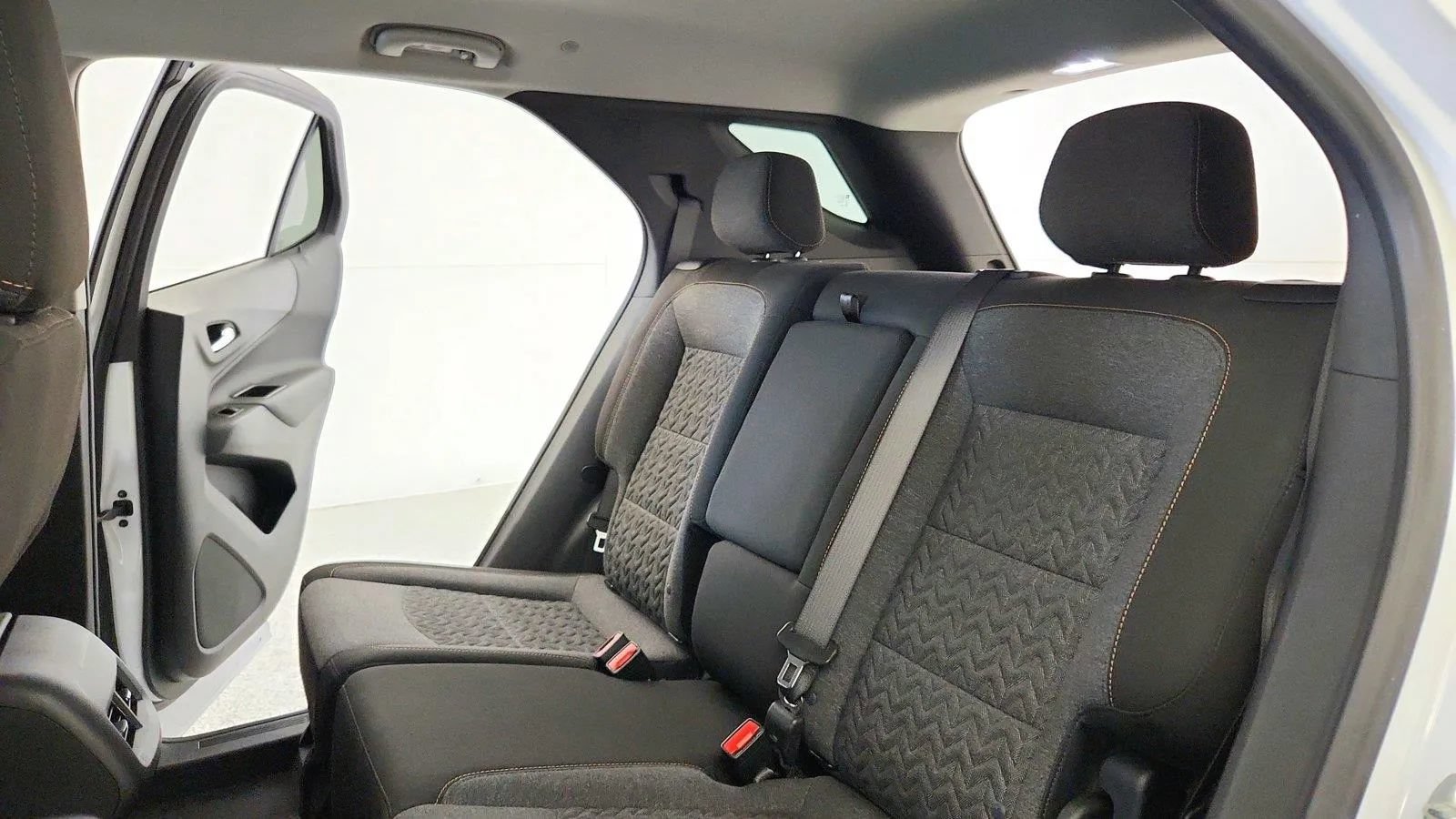 Used 2022 Chevrolet Equinox LT FWD image 22