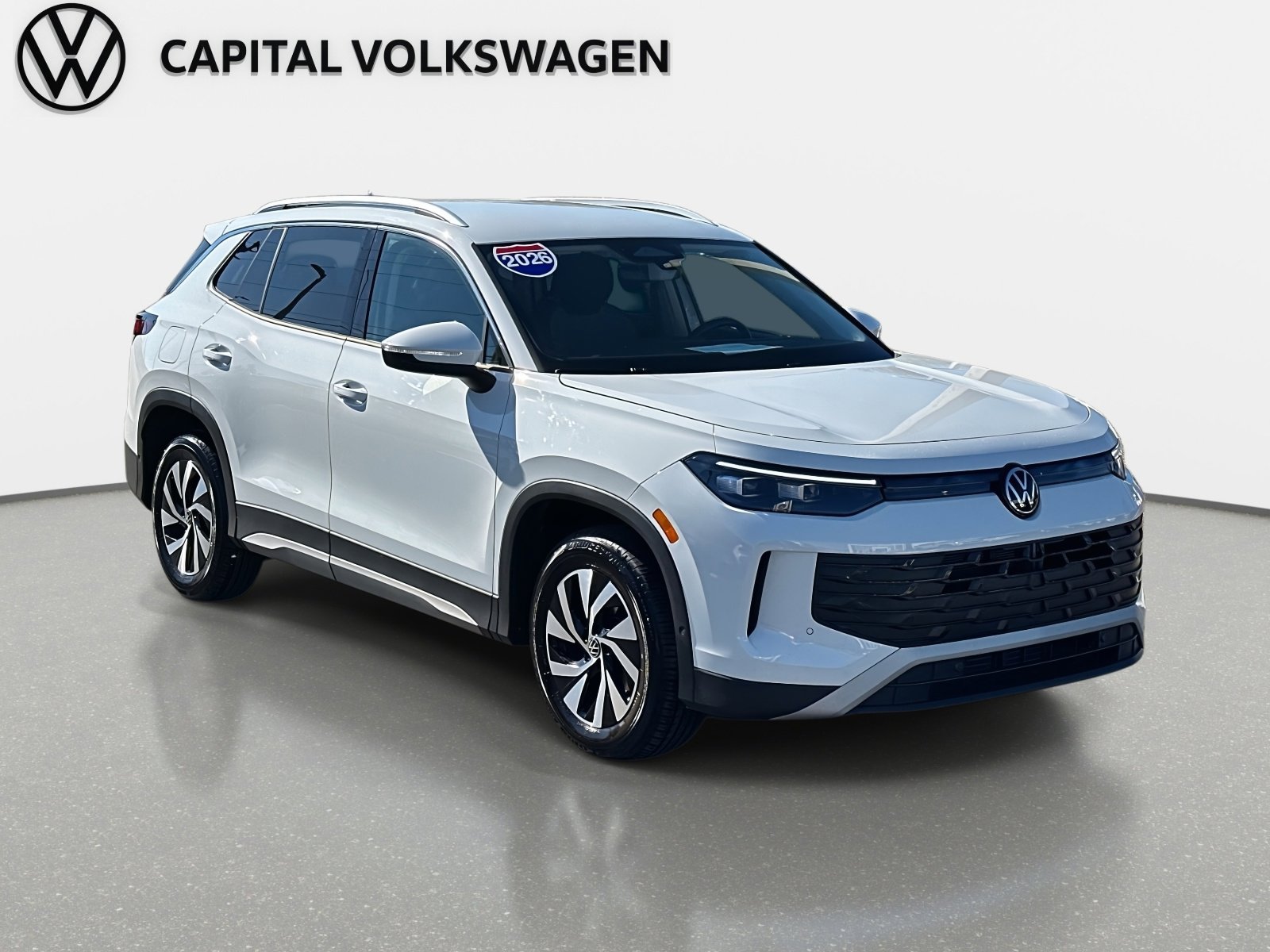 Certified 2025 Volkswagen Tiguan S image 3