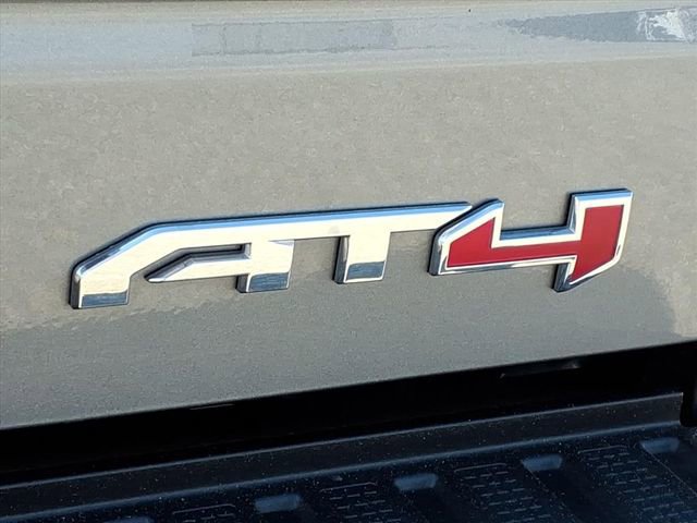Used 2021 GMC Sierra 1500 AT4 w/ AT4 Value Package AWD/4WD image 17
