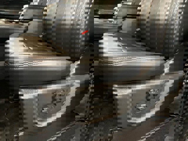 Used 2023 Ford Expedition Max XLT image 18