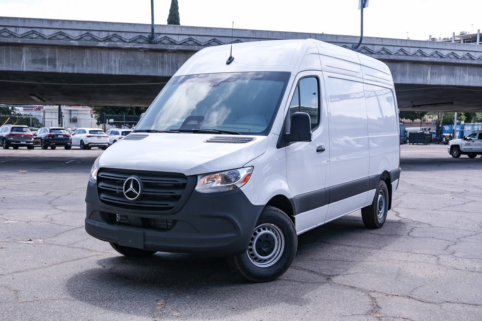 New 2025 Mercedes-Benz Sprinter 2500 image 2