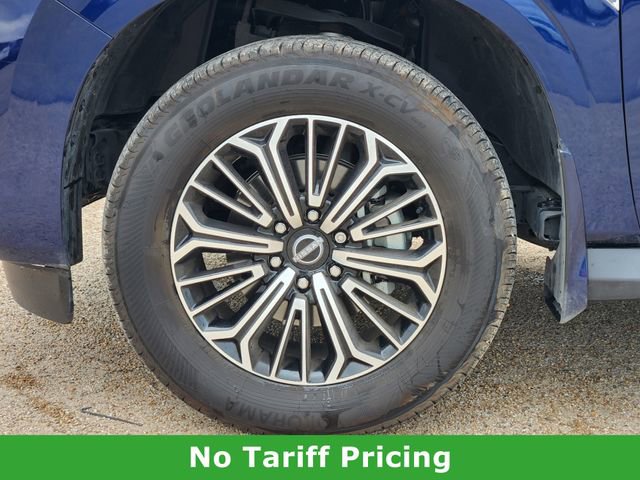 Used 2025 Nissan Armada SL image 8