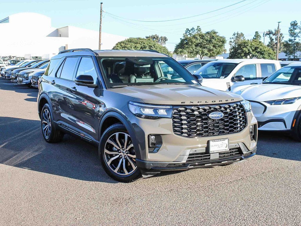 New 2026 Ford Explorer ST-Line image 1