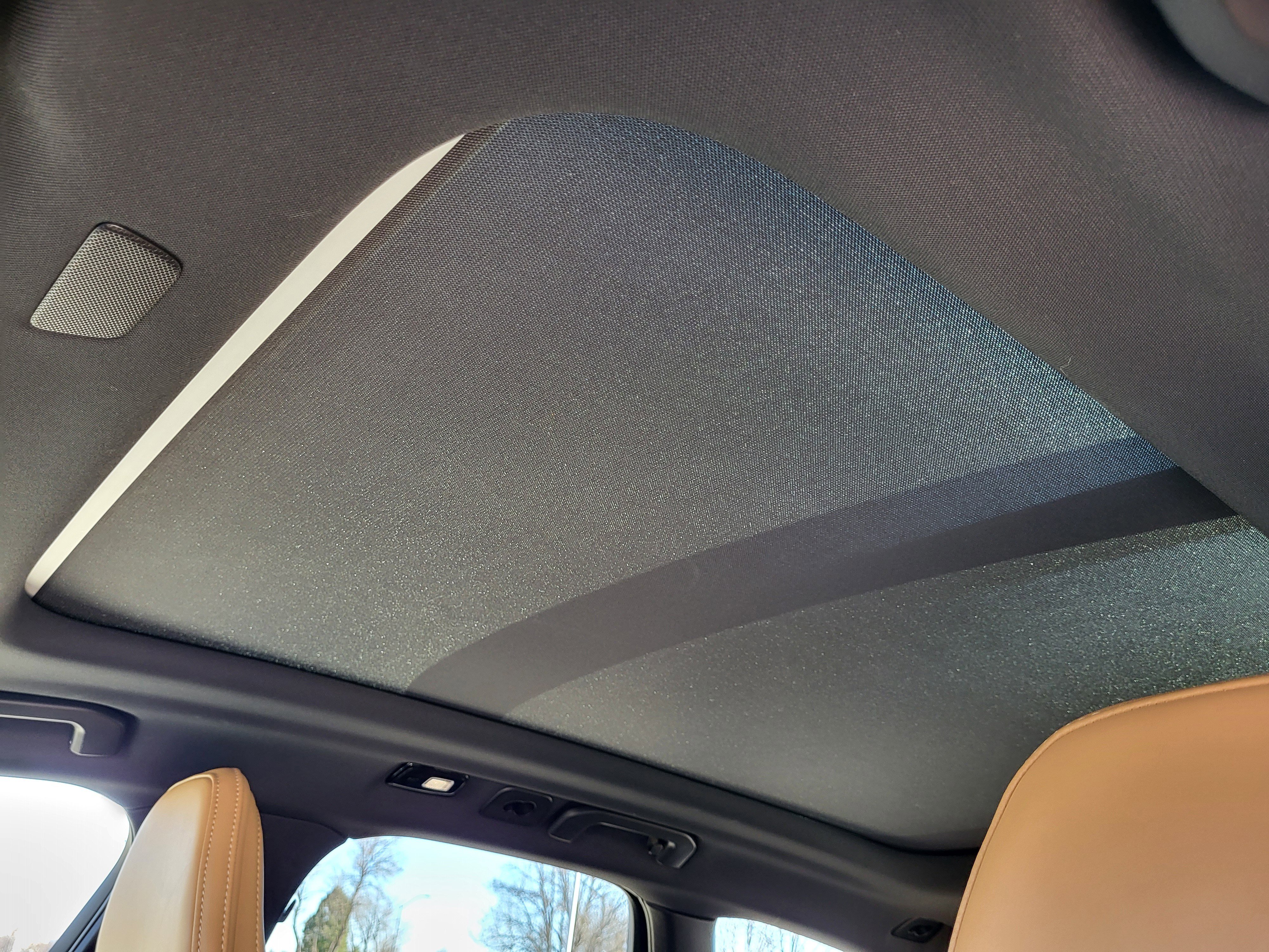 Certified 2023 Volvo XC60 B5 Ultimate w/ Protection Package Premier image 14