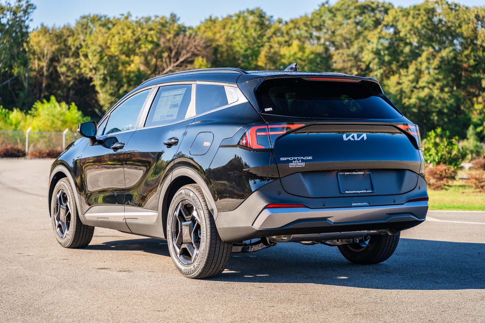 New 2026 Kia Sportage EX w/ EX Panorama Roof Package image 3