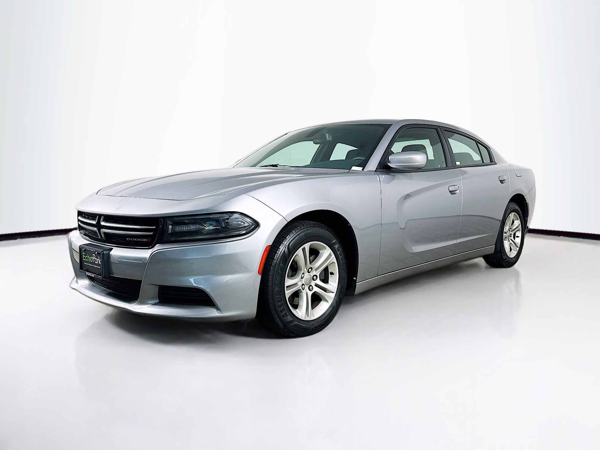 Used 2016 Dodge Charger SE w/ Popular Equipment Group RWD image 3