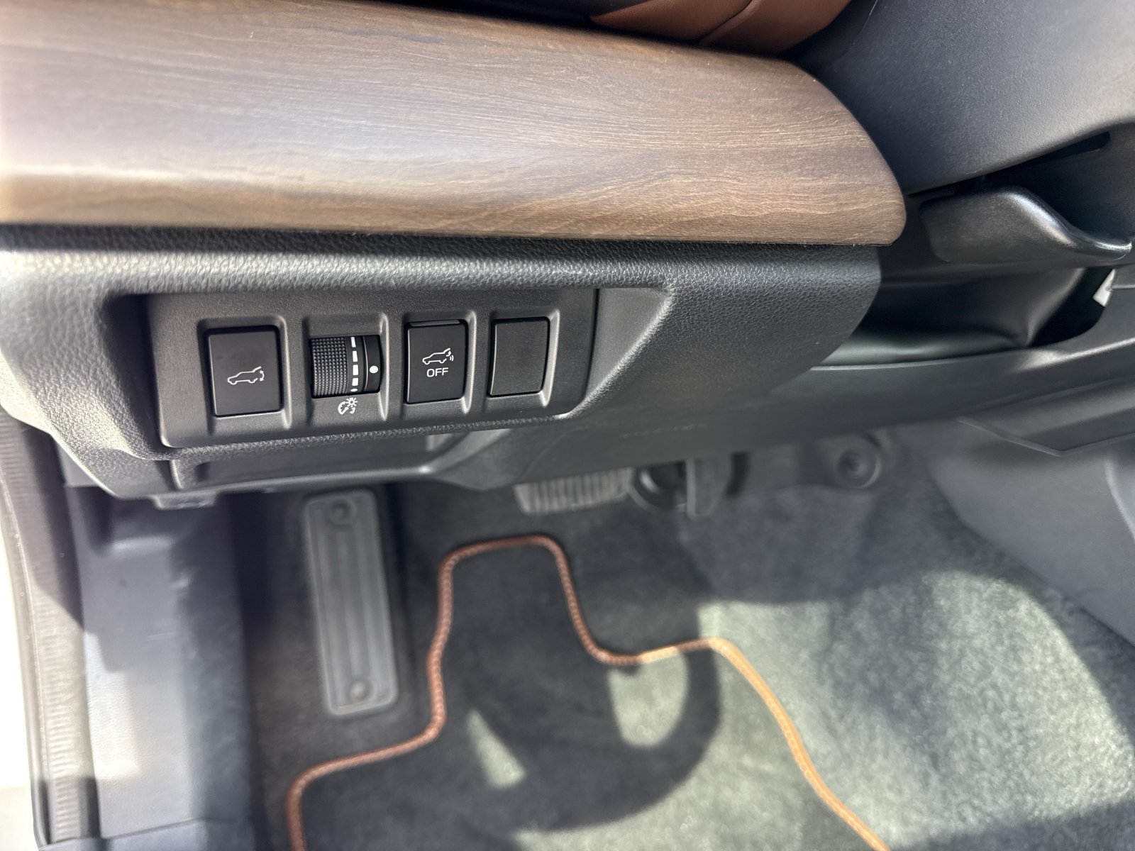 Used 2021 Subaru Outback Touring XT AWD/4WD image 18