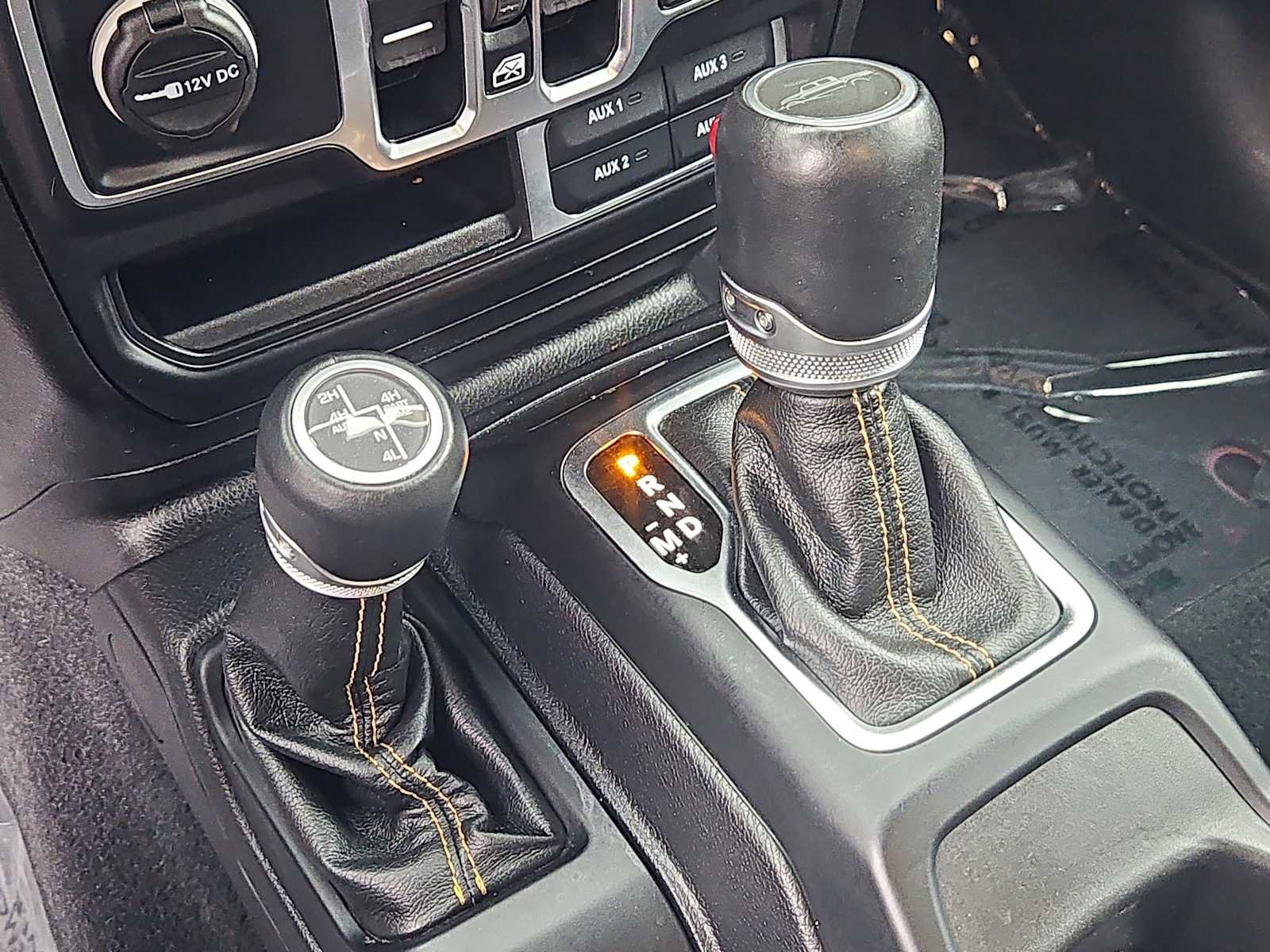 Used 2021 Jeep Gladiator Overland AWD/4WD image 30