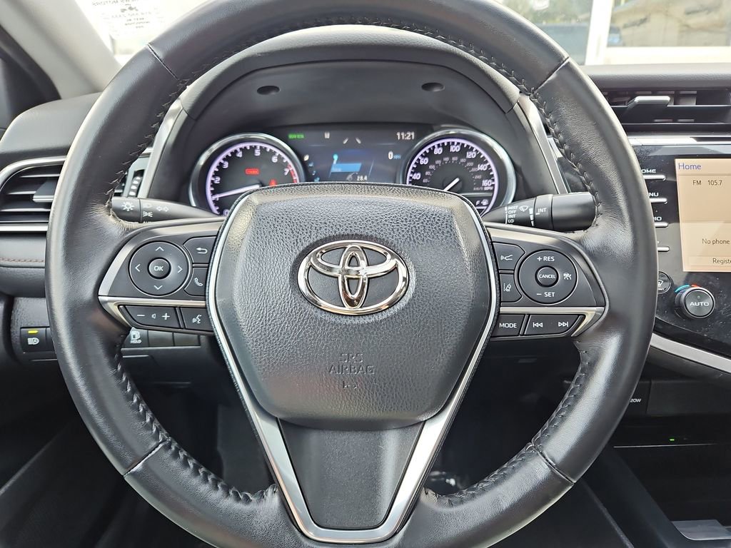 Used 2020 Toyota Camry XLE image 10