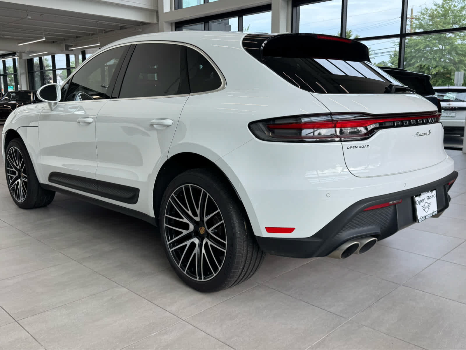 Used 2026 Porsche Macan S AWD/4WD image 8