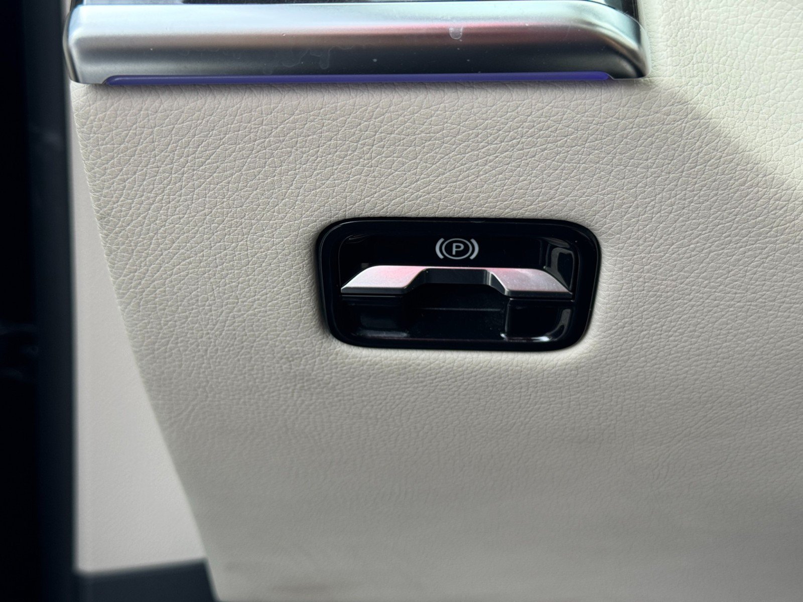 Used 2023 Mercedes-Benz S 500 4MATIC w/ AMG Line image 20