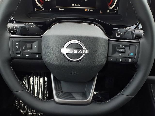 Used 2026 Nissan Pathfinder SL AWD/4WD image 16
