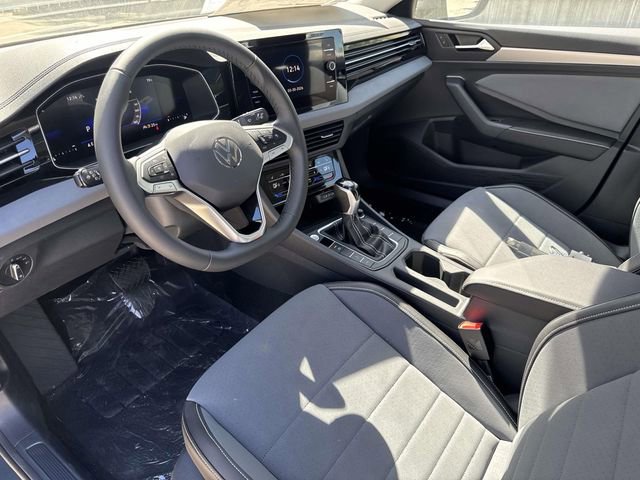 New 2026 Volkswagen Jetta SE FWD image 14