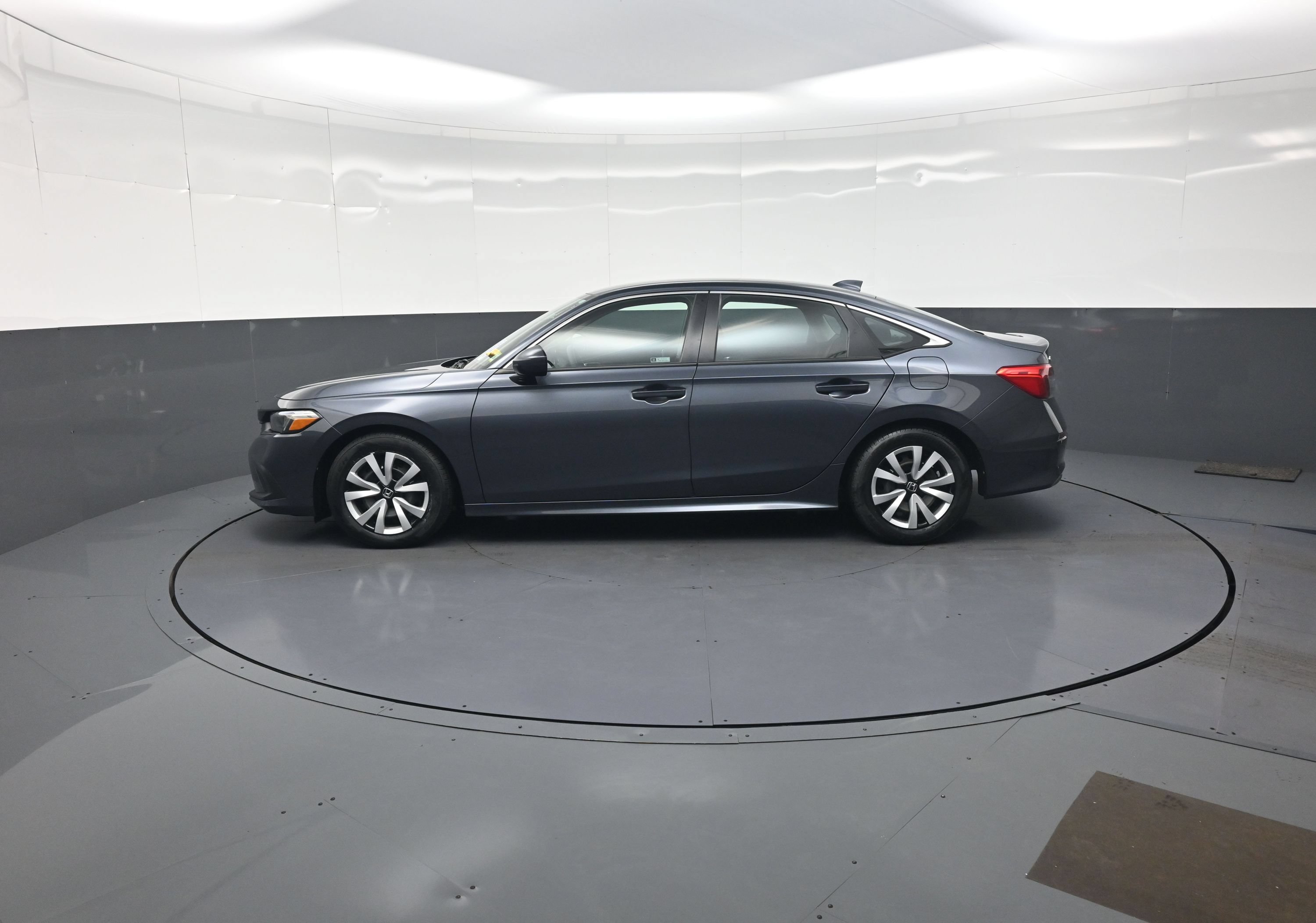 Used 2024 Honda Civic LX image 6