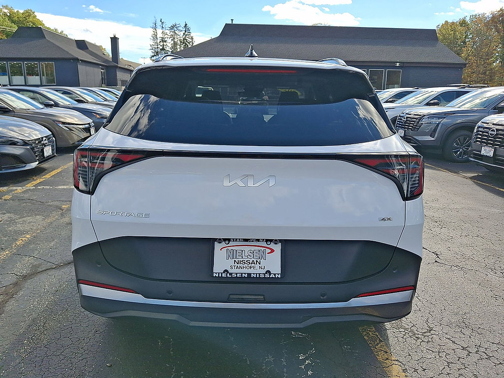 Used 2026 Kia Sportage EX w/ EX Panorama Roof Package AWD/4WD image 23