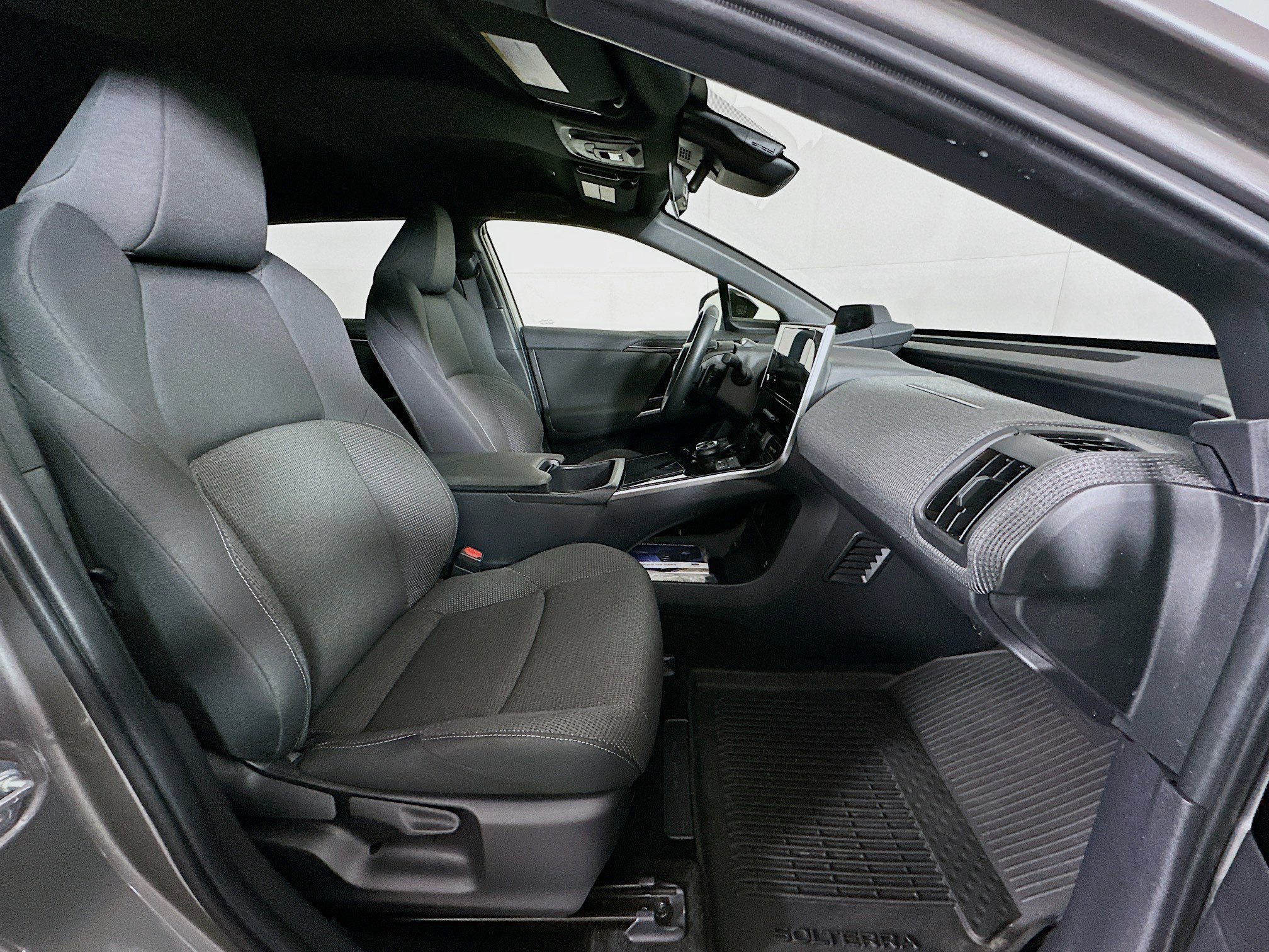 Used 2024 Subaru Solterra Premium image 30