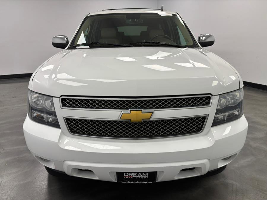 Used 2014 Chevrolet Suburban LTZ image 12