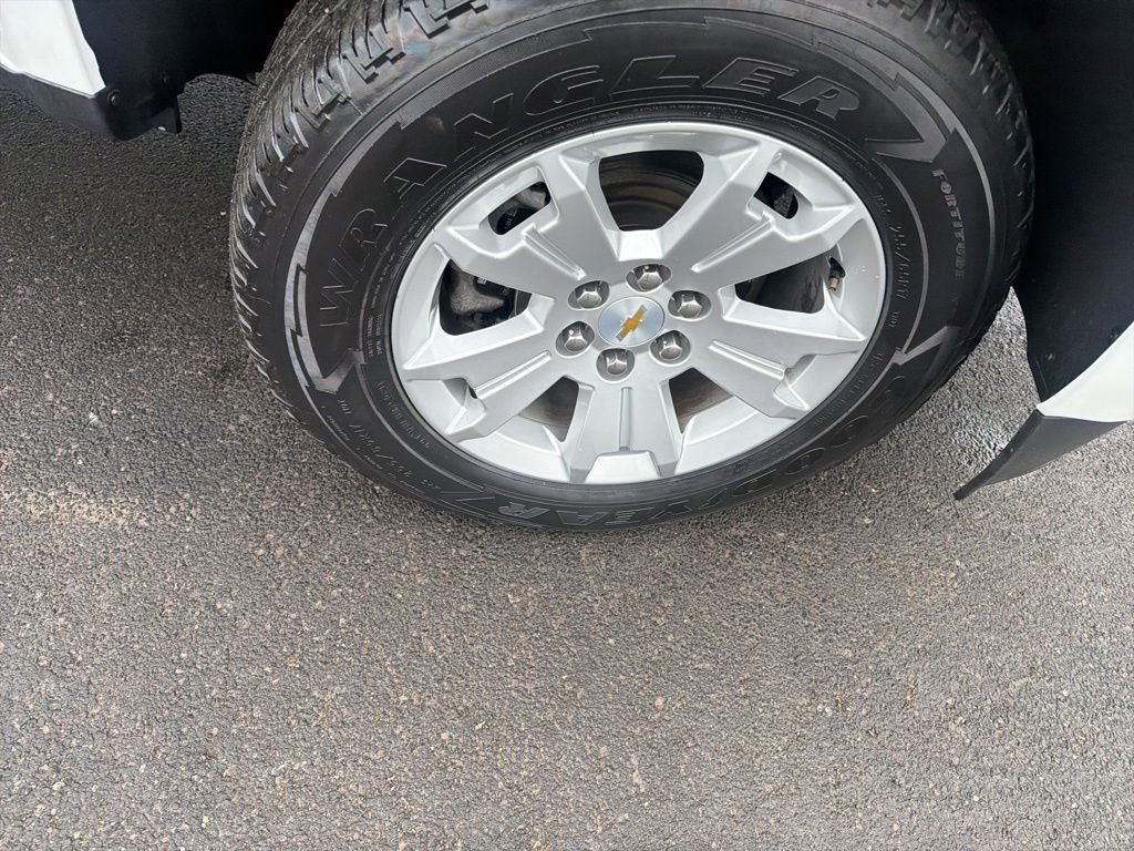 Used 2022 Chevrolet Colorado LT w/ Fleet Safety Package image 9