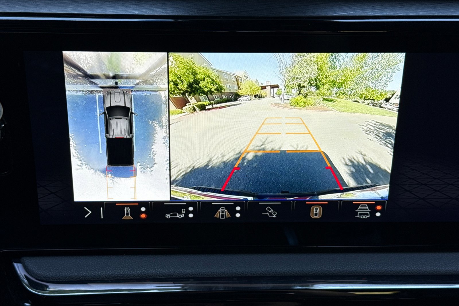Used 2024 GMC Sierra 2500 AT4 w/ Max Trailering Package AWD/4WD image 24