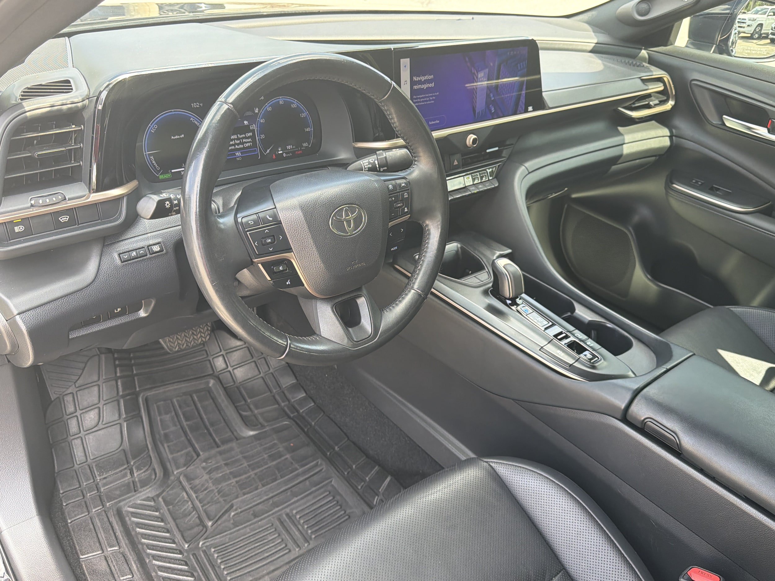 Used 2023 Toyota Crown AWD/4WD image 2